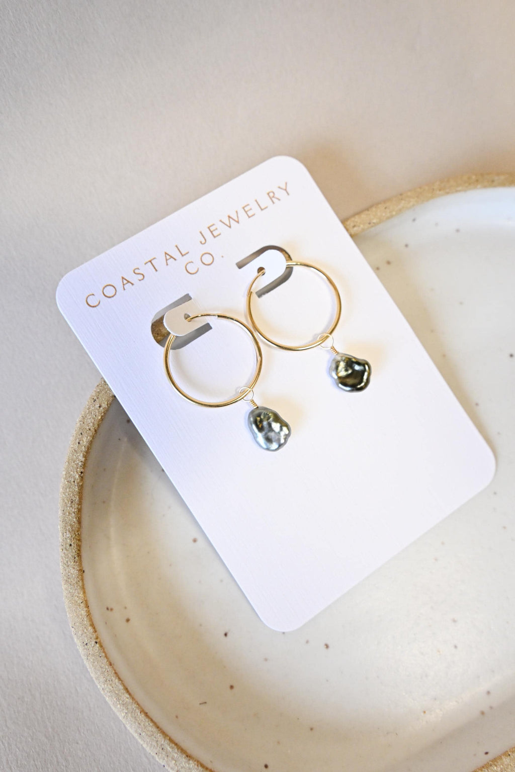 Jewelry accessories, jewelry stack, jewelry aesthetic, jewelry stack, jewelry design, jewelry, simple jewelry set, simple jewelry aesthetic, simple jewlery necklace, simple jewlery for wedding, dainty gold jewelry, pearl necklace, pearl earrings, pearl necklace outfit, pearl necklace set, pearl necklace aesthetic, Valentine’s Day, valentines, valentine gift for her, Edison pearl, keshi pearl, Tahitian pearl, keshi Tahitian pearl, bracelet, paperclip chain, black Tahitian pearls