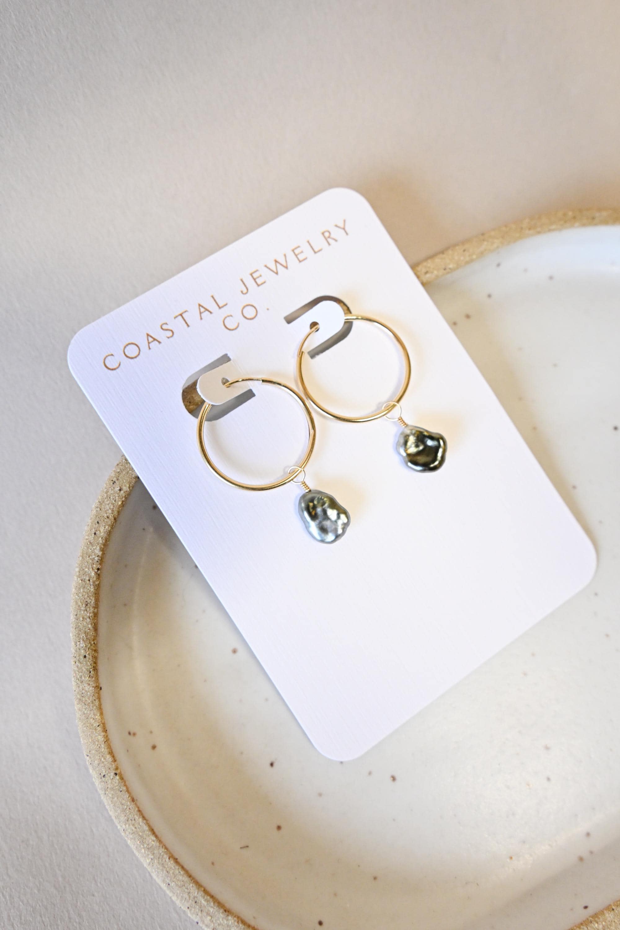 Jewelry accessories, jewelry stack, jewelry aesthetic, jewelry stack, jewelry design, jewelry, simple jewelry set, simple jewelry aesthetic, simple jewlery necklace, simple jewlery for wedding, dainty gold jewelry, pearl necklace, pearl earrings, pearl necklace outfit, pearl necklace set, pearl necklace aesthetic, Valentine’s Day, valentines, valentine gift for her, Edison pearl, keshi pearl, Tahitian pearl, keshi Tahitian pearl, bracelet, paperclip chain, black Tahitian pearls