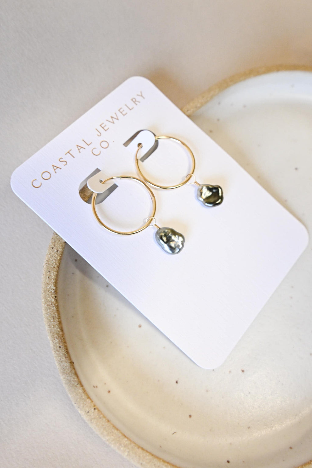 Jewelry accessories, jewelry stack, jewelry aesthetic, jewelry stack, jewelry design, jewelry, simple jewelry set, simple jewelry aesthetic, simple jewlery necklace, simple jewlery for wedding, dainty gold jewelry, pearl necklace, pearl earrings, pearl necklace outfit, pearl necklace set, pearl necklace aesthetic, Valentine’s Day, valentines, valentine gift for her, Edison pearl, keshi pearl, Tahitian pearl, keshi Tahitian pearl, bracelet, paperclip chain