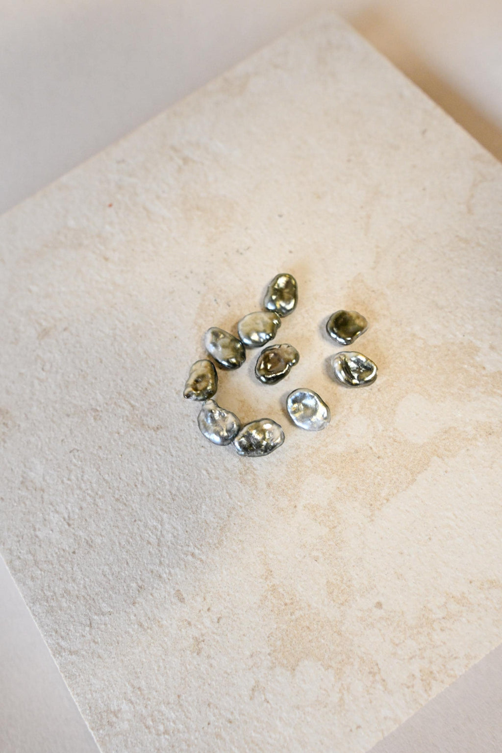 Jewelry accessories, jewelry stack, jewelry aesthetic, jewelry stack, jewelry design, jewelry, simple jewelry set, simple jewelry aesthetic, simple jewlery necklace, simple jewlery for wedding, dainty gold jewelry, pearl necklace, pearl earrings, pearl necklace outfit, pearl necklace set, pearl necklace aesthetic, Valentine’s Day, valentines, valentine gift for her, Edison pearl, keshi pearl, Tahitian pearl, keshi Tahitian pearl, bracelet, paperclip chain