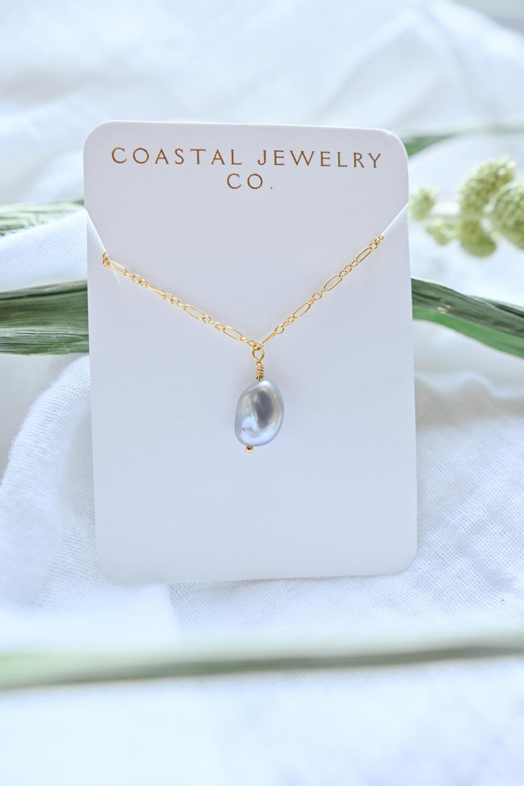 Jewelry accessories, jewelry stack, jewelry aesthetic, jewelry stack, jewelry design, jewelry, simple jewelry set, simple jewelry aesthetic, simple jewlery necklace, simple jewlery for wedding, dainty gold jewelry, pearl necklace, pearl earrings, pearl necklace outfit, pearl necklace set, pearl necklace aesthetic, Christmas gifts, Christmas gifts for mom, Christmas gifts for friends, Christmas jewelry, Christmas jewelry ideas. (etsy image id: 7342176614)