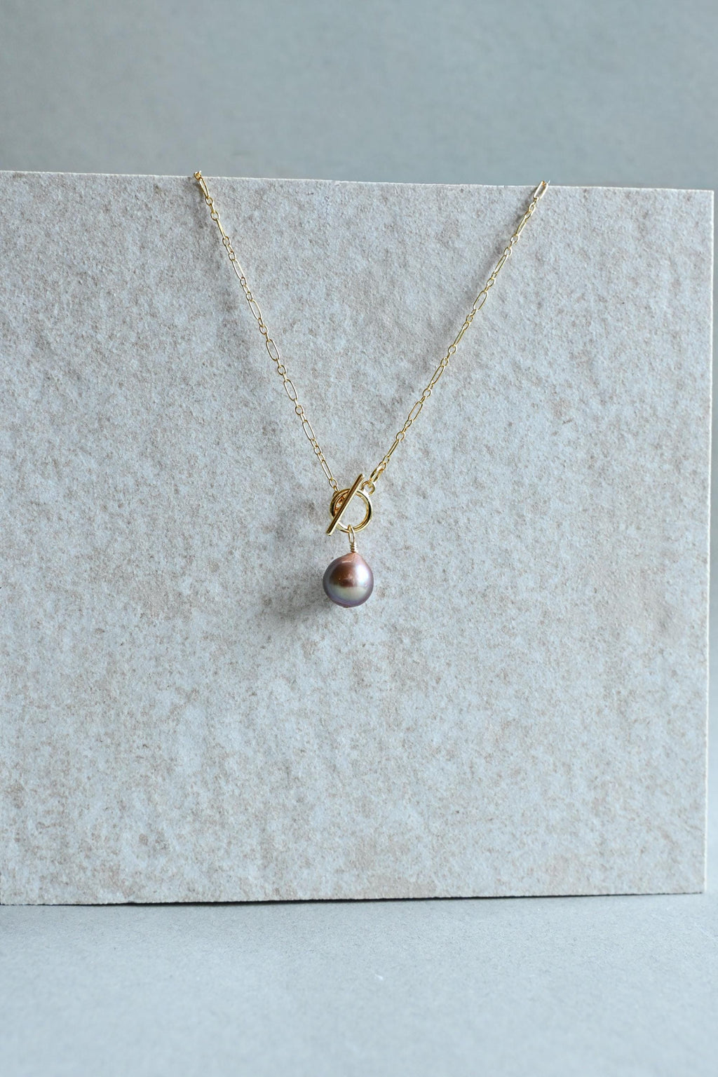 Jewelry accessories, jewelry stack, jewelry aesthetic, jewelry stack, jewelry design, jewelry, simple jewelry set, simple jewelry aesthetic, simple jewlery necklace, simple jewlery for wedding, dainty gold jewelry, pearl necklace, pearl earrings, pearl necklace outfit, pearl necklace set, pearl necklace aesthetic, Valentine’s Day, valentines, valentine gift for her, Edison pearl, keshi pearl, Tahitian pearl, keshi Tahitian pearl, bracelet, paperclip chain (etsy image id: 7815358631)