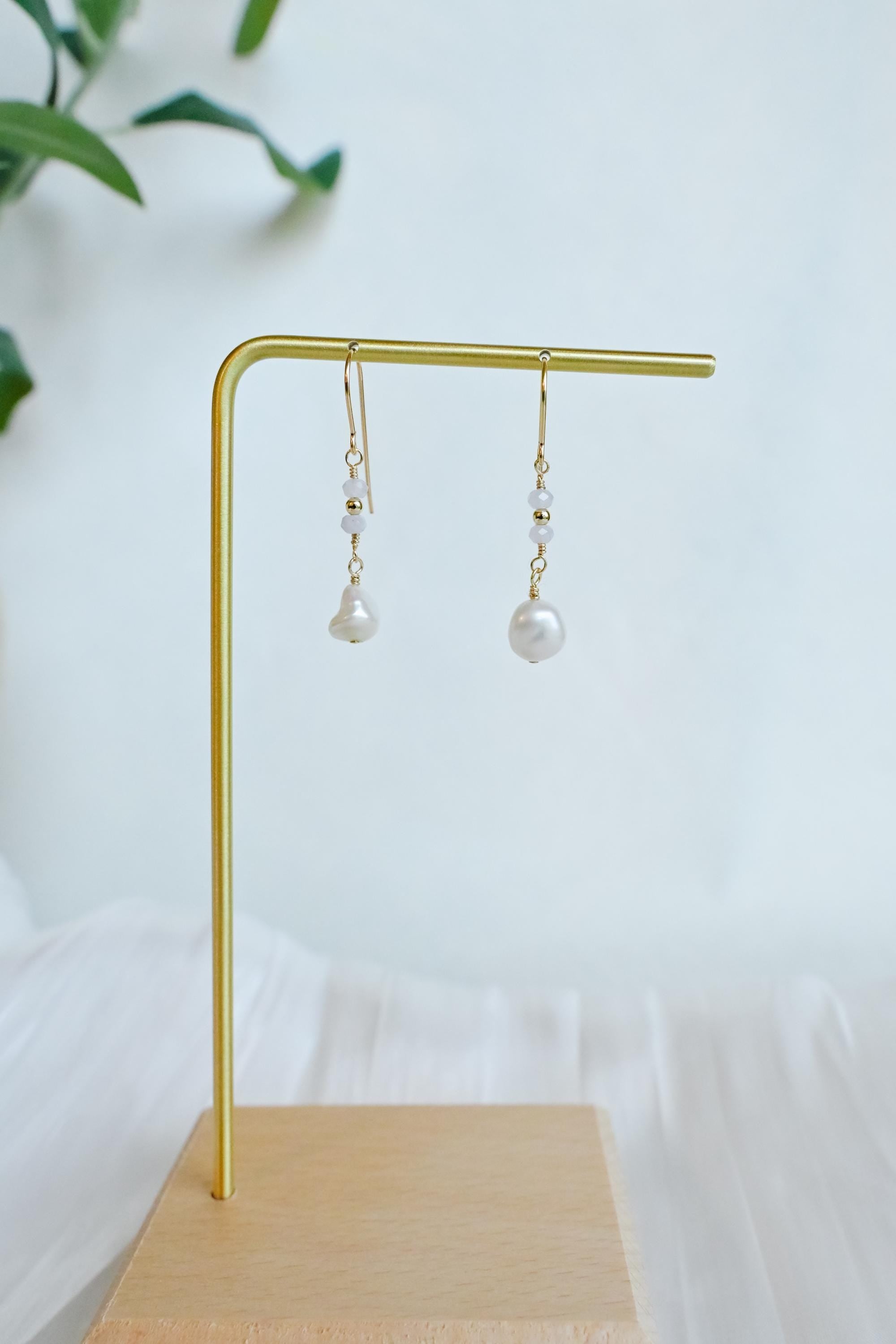 Gold Filled Chalcedomy earrings with white Keshi freshwater pearl (etsy image id: 7909715082)