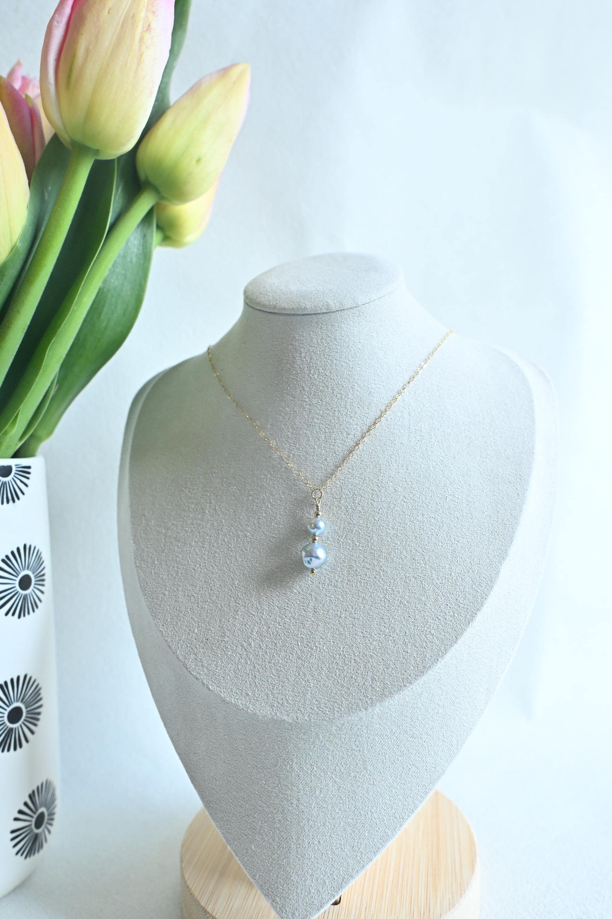 Large and small near-round blue Akoya Pearl necklace with beads (etsy image id: 7926872341)