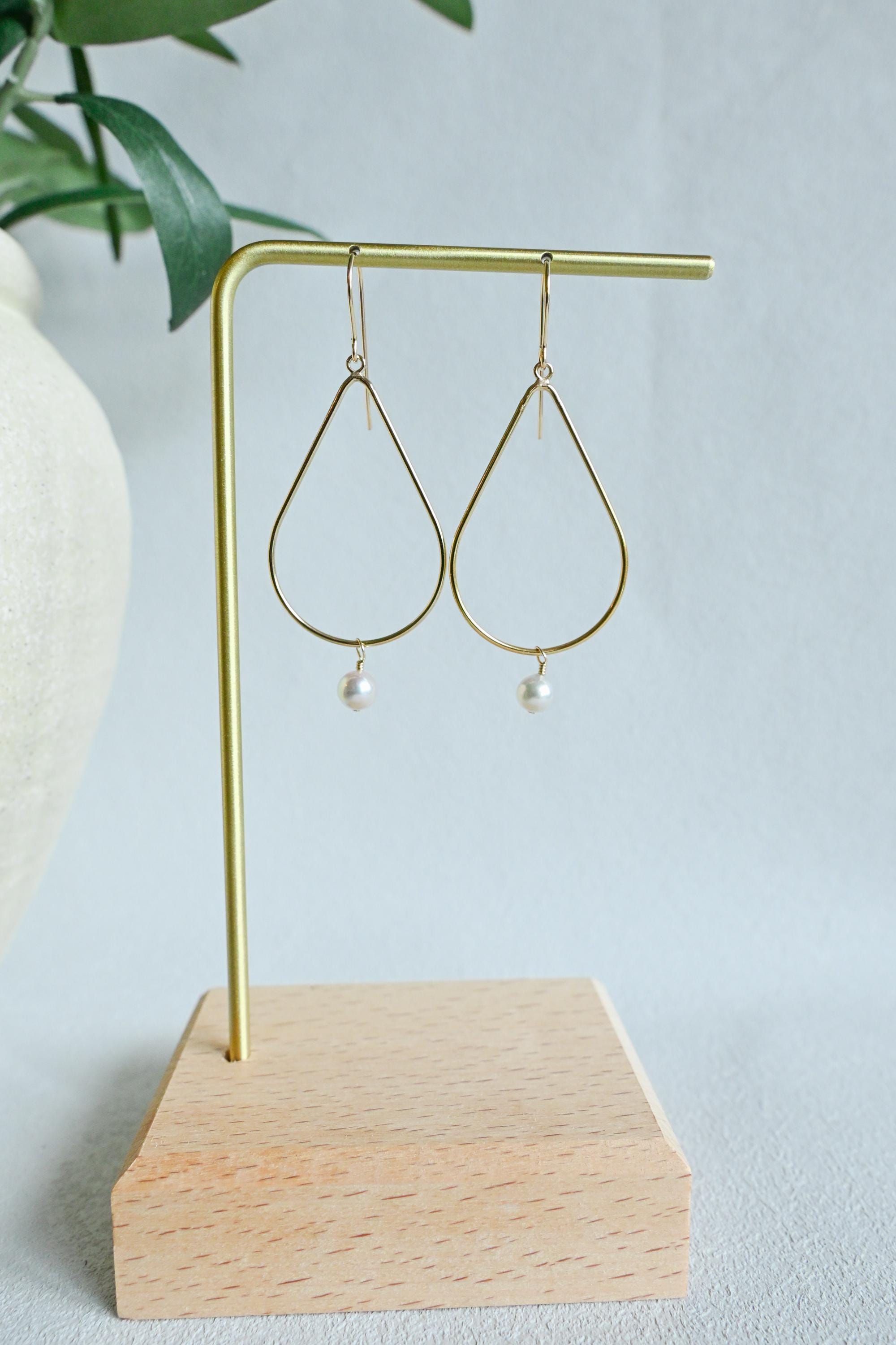 White round akoya pearl earrings - 14k gold filled (etsy image id: 7936936998)