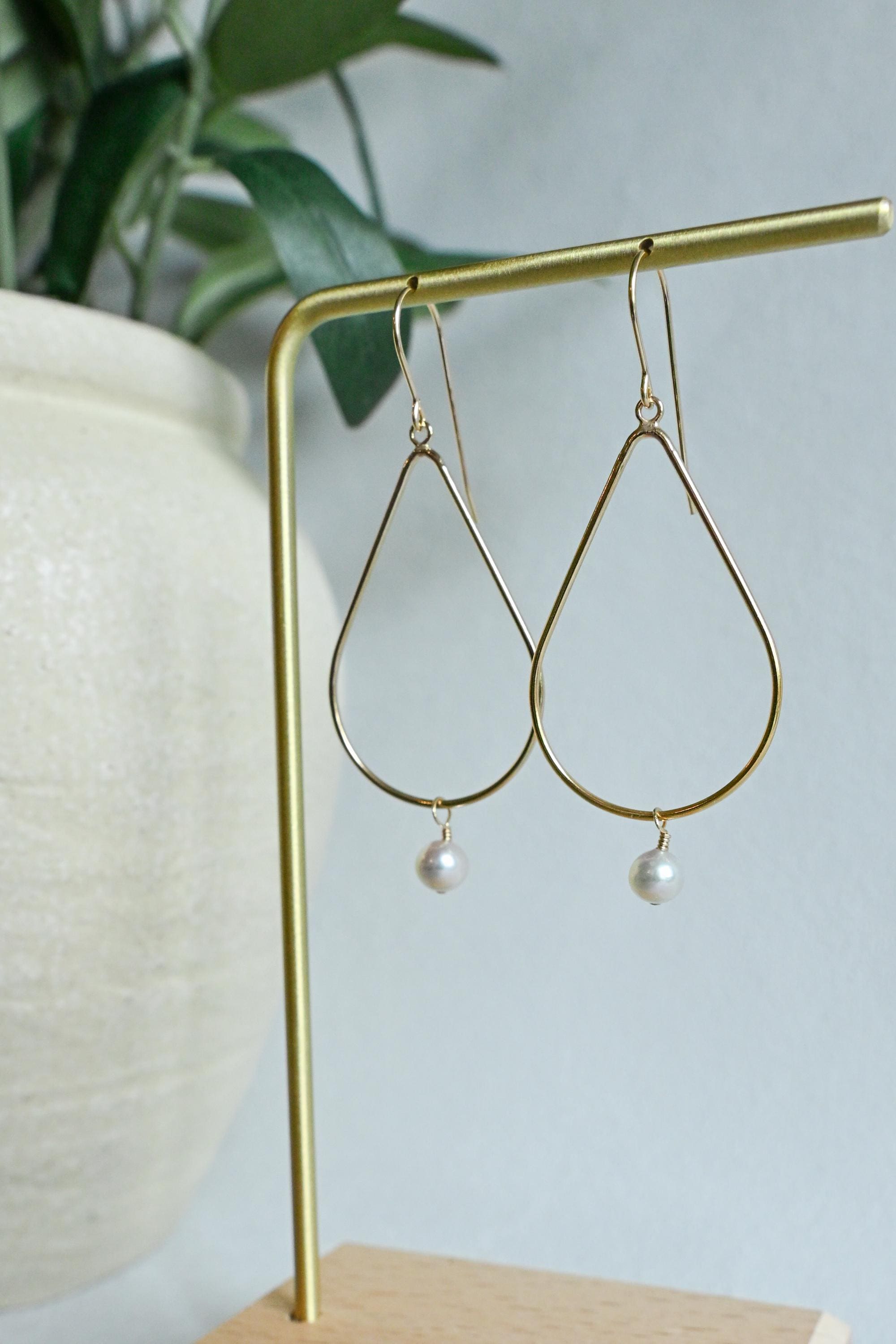 White round akoya pearl earrings - 14k gold filled (etsy image id: 7984892609)