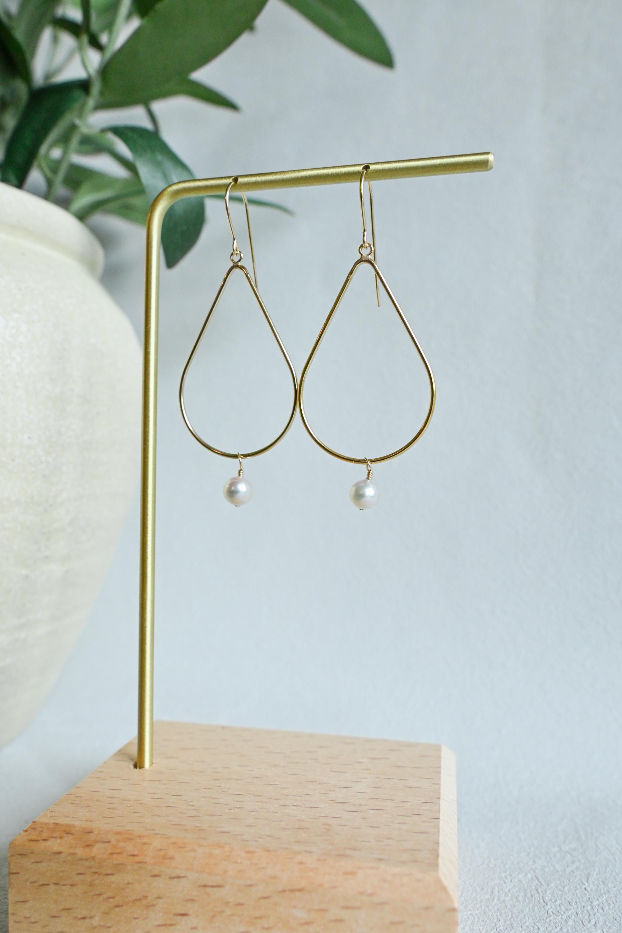 White round akoya pearl earrings - 14k gold filled (etsy image id: 7984892623)