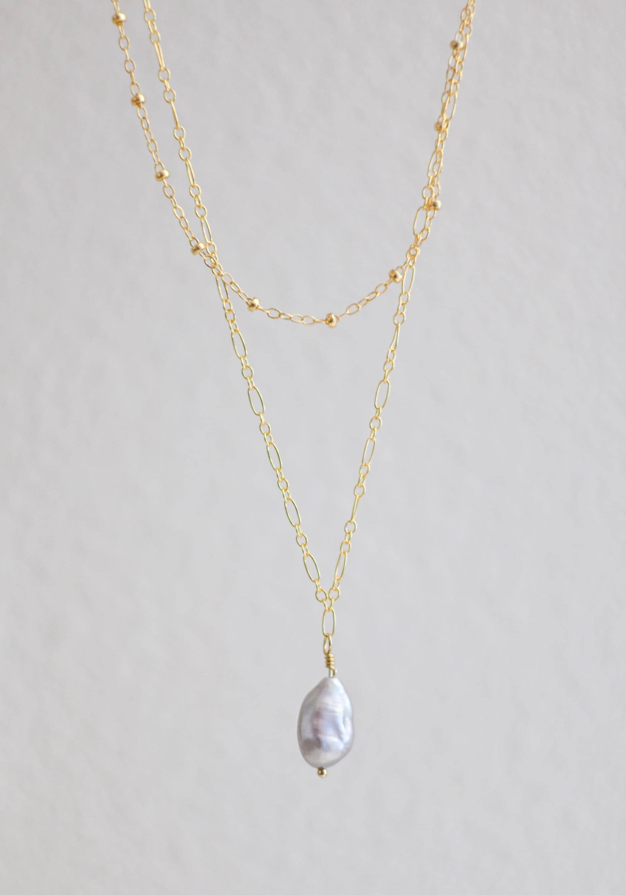 Jewelry accessories, jewelry stack, jewelry aesthetic, jewelry stack, jewelry design, jewelry, simple jewelry set, simple jewelry aesthetic, simple jewlery necklace, simple jewlery for wedding, dainty gold jewelry, pearl necklace, pearl earrings, pearl necklace outfit, pearl necklace set, pearl necklace aesthetic, Christmas gifts, Christmas gifts for mom, Christmas gifts for friends, Christmas jewelry, Christmas jewelry ideas.